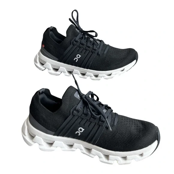 On Cloud Women’s Athletic Shoes in Black and White - worn twice - Picture 1 of 8